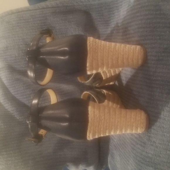 EUC MK espadrilles - Picture 5 of 11